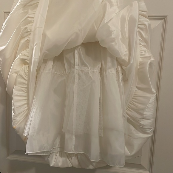 Cream White Flower Girl Dress - Elegant like NEW! worn once- Size 4-5 - Picture 9 of 12